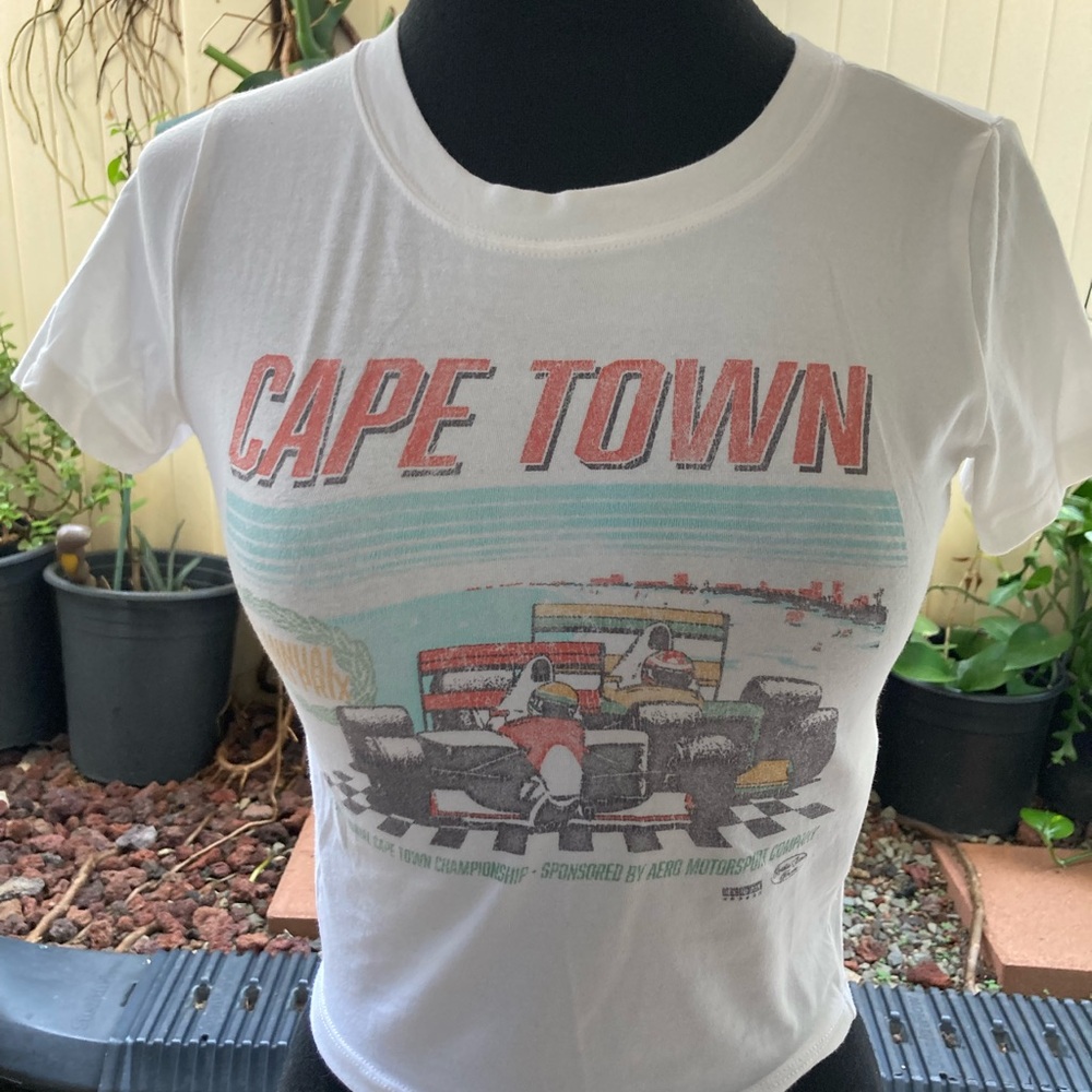 Hollister $10 Cape Town Graphic Women's White T-Shirt size S